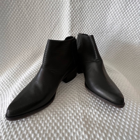 NWOT leather ankle booties designer - Picture 3 of 4